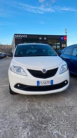 Lancia Ypsilon 1.2 69 CV 5 porte S&S Gold