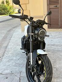 Benelli Leoncino 125cc