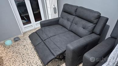 Due divani Relax elettrici 