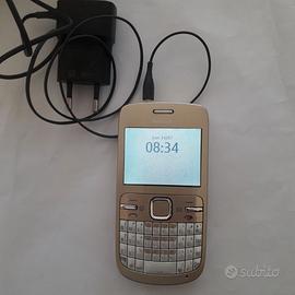Nokia C3 con fotocamera