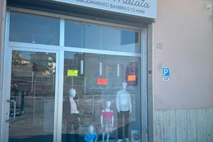 Piccolo locale commerciale ciampino