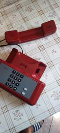 Telefono Fisso rosso quasi mai usato