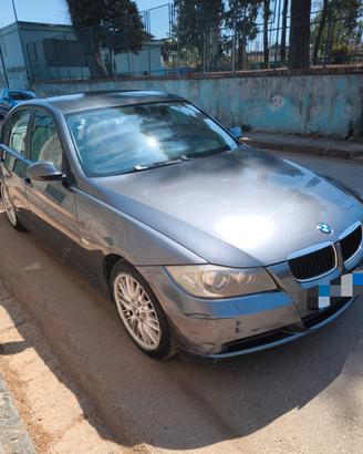 BMW E90 320i 2005 RIMESSA A NUOVO