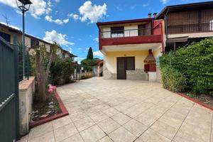 VILLA A SCHIERA A CASSANO ALLO IONIO