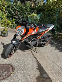 duke 125 ktm