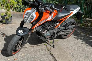 duke 125 ktm