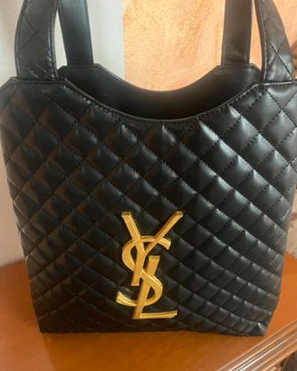 Borsa  nera con borsello