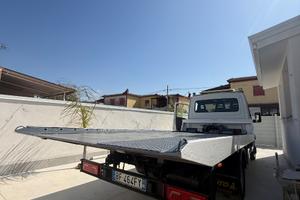 Soccorso stradale patente B Iveco daily