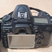 Fotocamera NIKON D7000 reflex