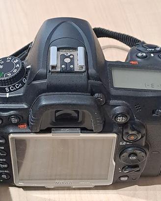 Fotocamera NIKON D7000 reflex