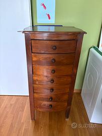 Cassettiera in legno