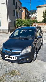 Zafira 1.9SW  7 posti