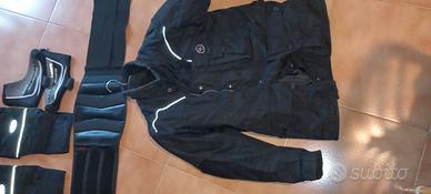 Abbigliamento moto