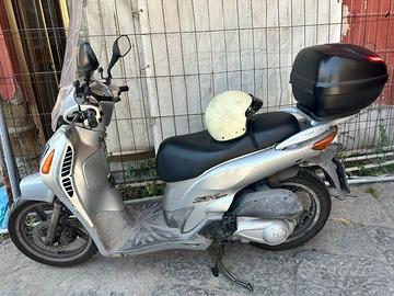 Honda SH