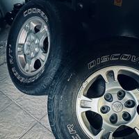 Set completo cerchi Mitsubishi Pajero