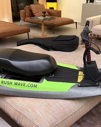 Surf elettrico Rush Wave Rider H1 12 kW + Kit moto