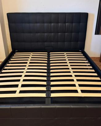 Letto mateimoniale con contenitore