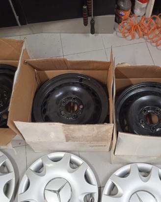 copricerchi e cerchi Mercedes Classe A W169