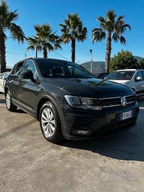 Volkswagen Tiguan 1.6 TDI SCR Urban BlueMotion Tec