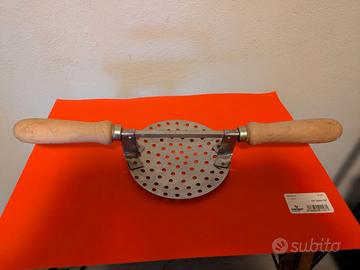 SCHIACCIAPATATE E PASSATELLI VINTAGE