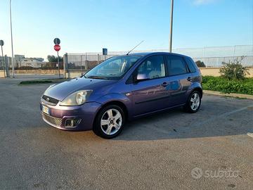 Ford Fiesta 1.4 TDCI 5p Ghia