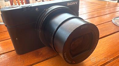 Titolo: Sony RX100 Mark III / RX100M3 Zeiss 24-70m