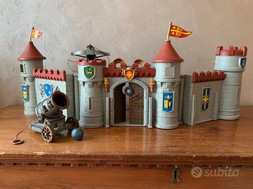 Castello medievale giocattolo