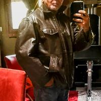 Giaccone in pelle invecchiata uomo. 
