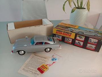 Gilbert James Bond 007 Aston Martin DB5 1964