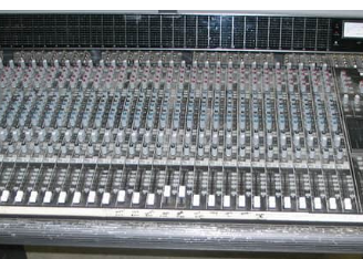 mixer MAKIE 32 CANALI (AMERICA) PER CULTORI