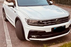Tiguan r line 2.0 150 cv 4 Motion
