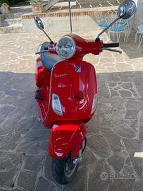 Vespa 125, anno agosto 2007. 35700 km