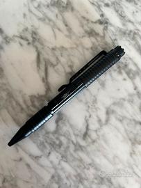 Penna tattica UZI