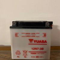 Batteria Yuasa Conventional 12 V 12N7-3B