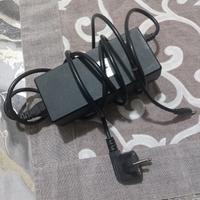 Alimentatore / Caricabatterie Universale 