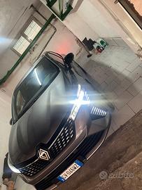 Clio unico proprietario