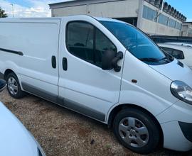 Opel vivaro 2014