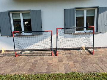 Due porte da calcio per giardino