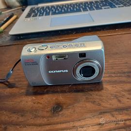 OLIMPUS  ZOOM