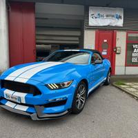 Ford Mustang Convertible 2.3 ecoboost auto KIT SHE