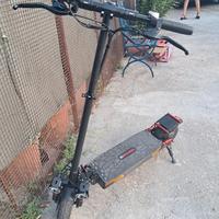 monopattino 2 motori 