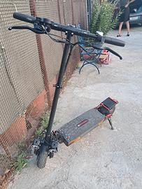 monopattino 2 motori 