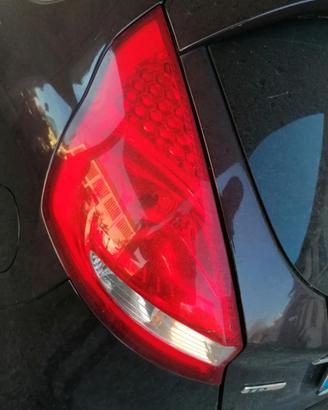 fanale posteriore sx Ford Fiesta 2009 