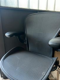 HERMAN MILLER