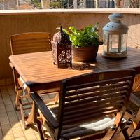 Tavolo in iroko allungabile + 4 sedie pieghevoli