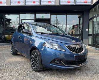 LANCIA Ypsilon 1.0 FireFly SILVER *MHEV* *IVA ES