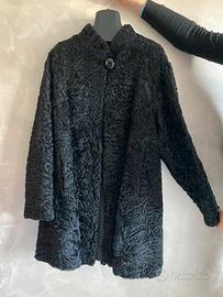 Cappotto astrakan nero