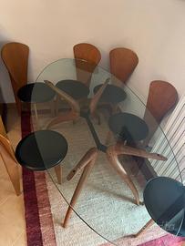 Tavolo ovale + Sedie  in legno e pelle