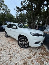 jeep cherokee overland