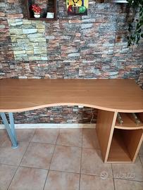 Scrivania in legno Moretti Compact 